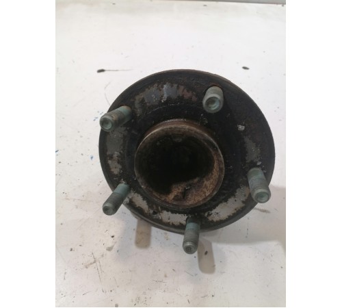 Ступица задняя левая