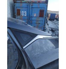 Стекло заднее левое глухое