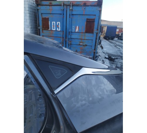 Стекло заднее левое глухое