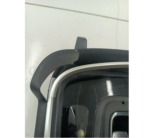 Плафон внутреннего освещения передний