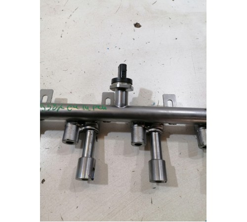 Рампа топливная