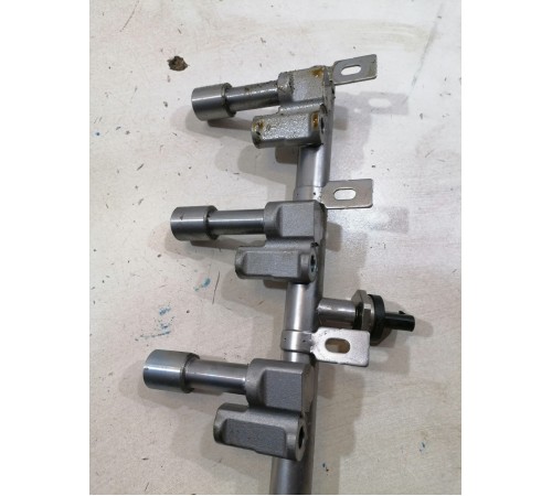 Рампа топливная