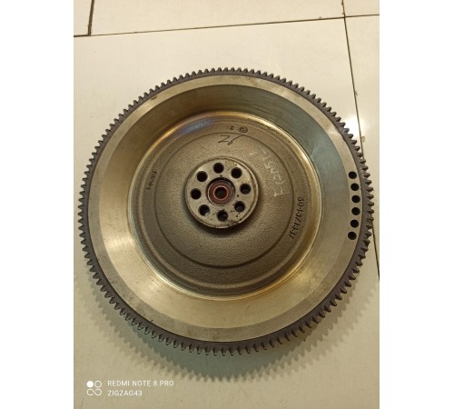 Маховик двигателя