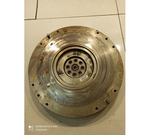 Маховик двигателя