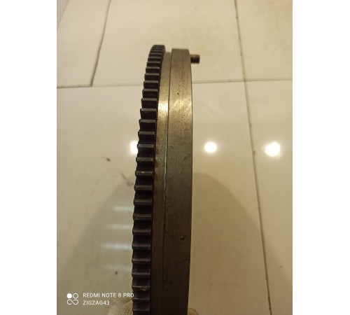 Маховик двигателя