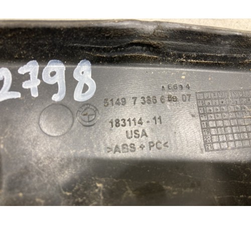 Водосток крышки багажника левый