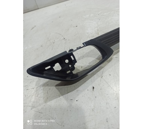 Накладка обшивки дери декоративная передняя правая