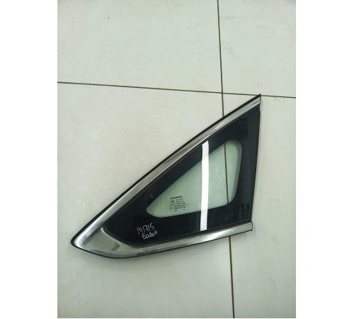 Глухое стекло заднее правое