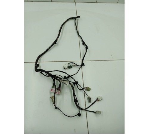 Электропроводка двери передняя левая