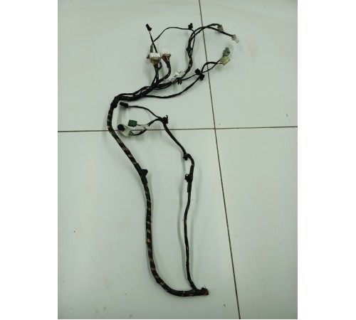 Электропроводка двери передняя левая