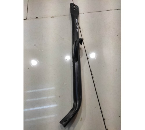 распорка стойки правая