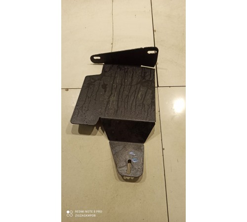 Защита моторного отсека (передняя, левая)