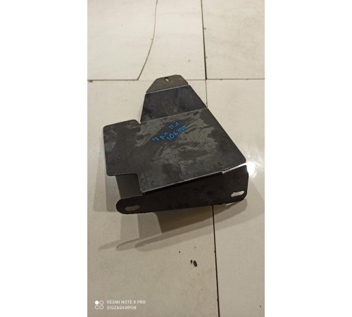 Защита моторного отсека (передняя, левая)