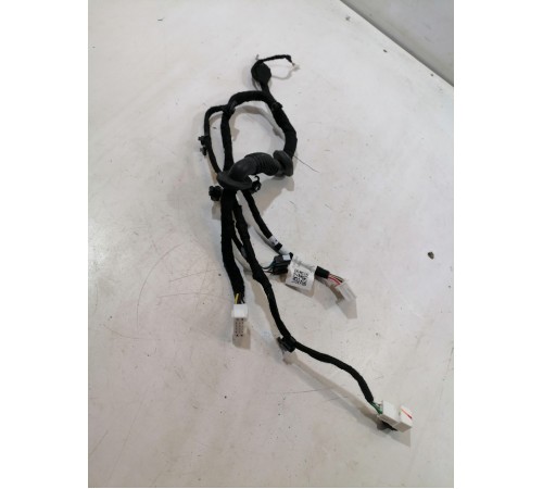 Электропроводка крышки багажника