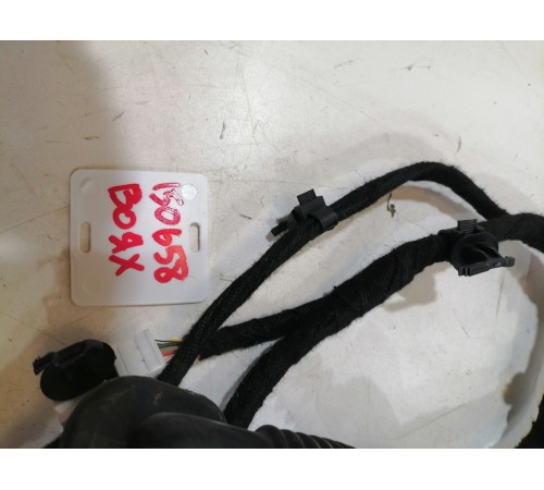 Электропроводка крышки багажника