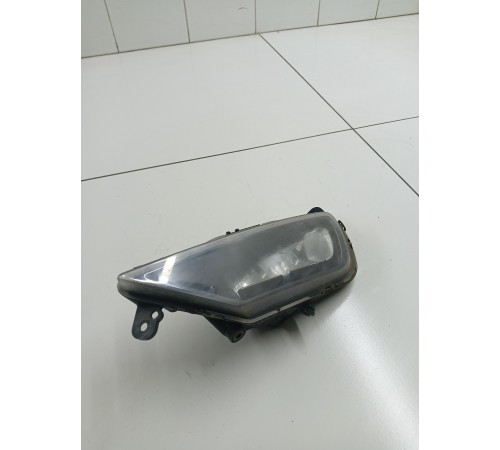 Фара противотуманная левая