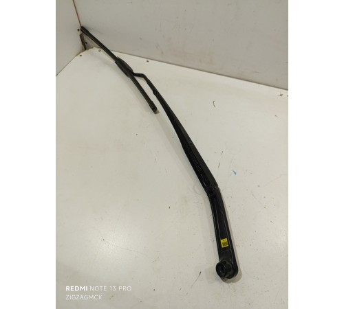 Поводок стеклоочистителя правый, пассажирский