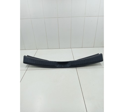 Накладка замка багажника