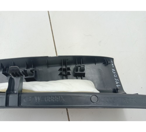 Накладка замка багажника