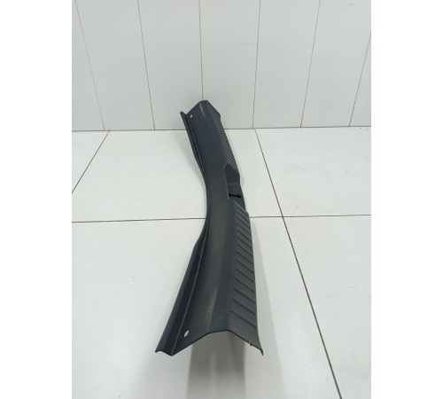 Накладка замка багажника