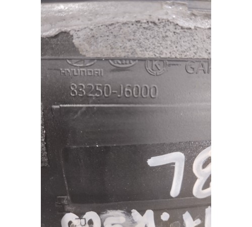 Накладка двери (задняя левая)