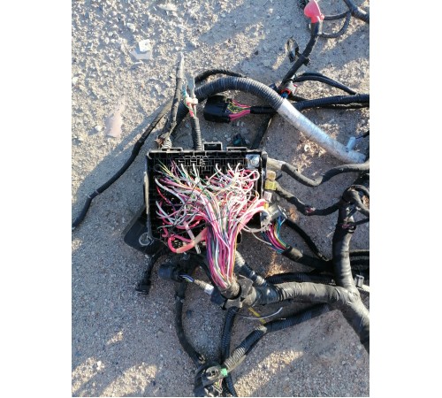 Электропроводка подкапотная с монтажным блоком