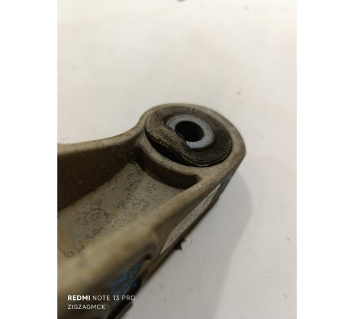 Опора подушка двигателя