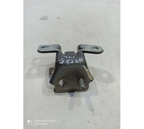 Петля задняя левая верхняя