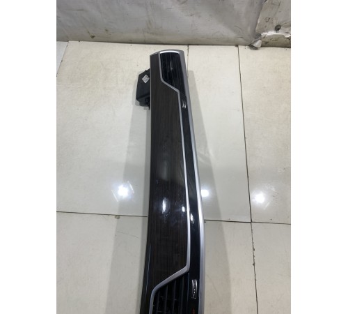 Накладка декоративная торпедо (в сборе)