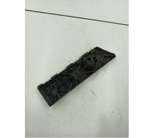 Кронштейн переднего бампера левый