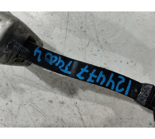 Ограничитель двери задний правый