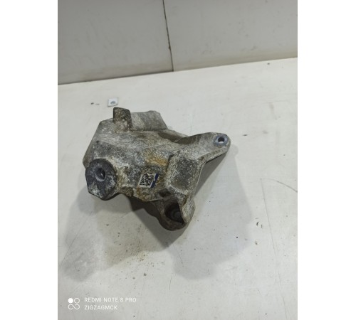 Кронштейн(крепление) двигателя передний левый