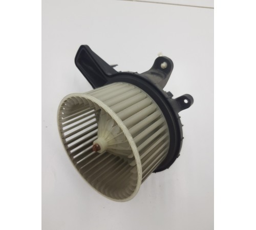 Моторчик отопителя печки задний