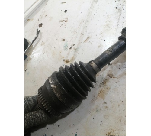 Полуось (привод) передний левый