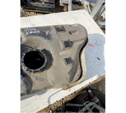 Бак топливный