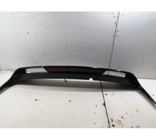 Спойлер крышки багажника