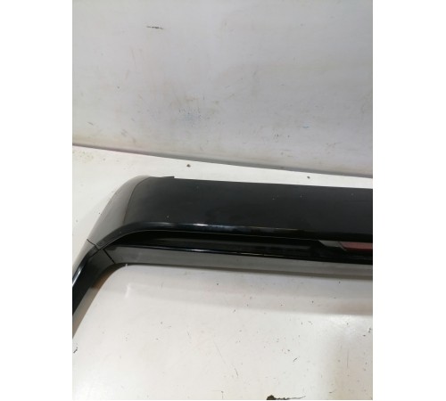 Спойлер крышки багажника