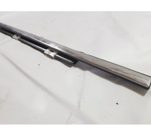 Уплотнитель стекла задний правый внешний