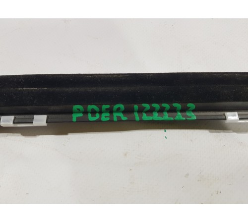 Уплотнитель стекла задний правый внешний