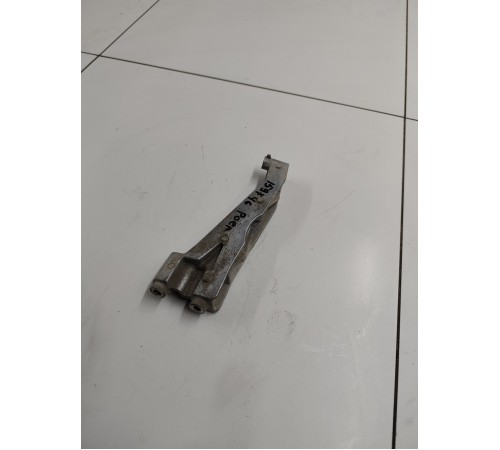 Кронштейн катализатора