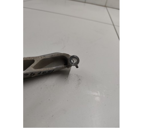 Кронштейн катализатора