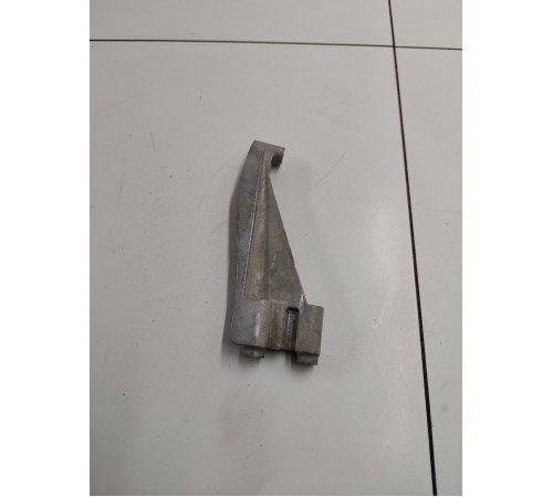 Кронштейн катализатора