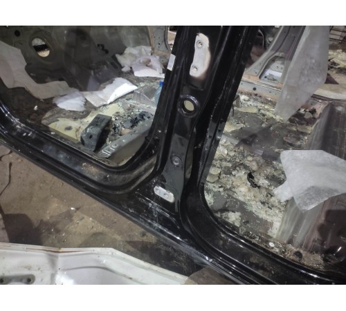 Порог со стойкой (левый)