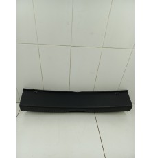 Накладка задней панели замка багажника