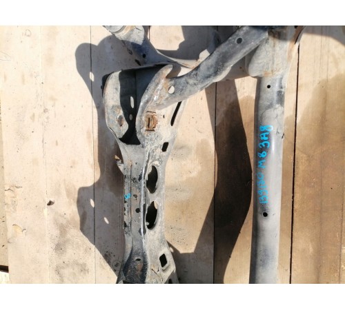 Балка подвески задняя, подрамник