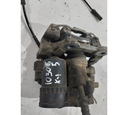 Суппорт(задний правый)