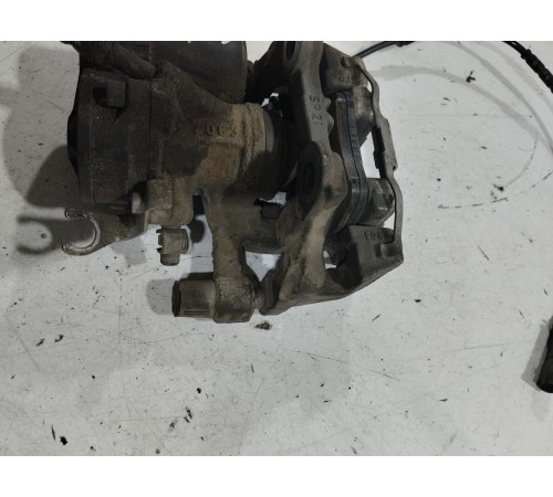 Суппорт(задний правый)