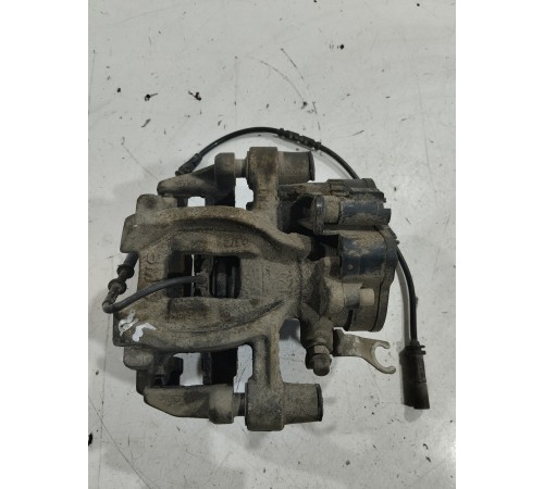 Суппорт(задний правый)