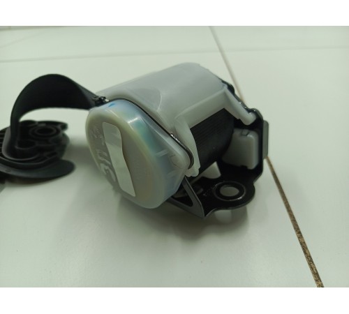 Ремень безопасности задний правый (3)