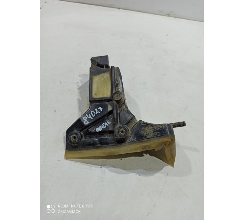 Кронштейн переднего бампера